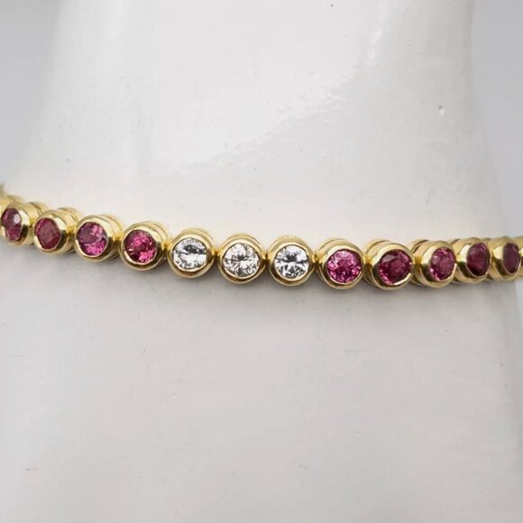 8CT 18KT GOLD STAMPED VS G DIAMOND NATURAL RUBY TENNIS BRACELET - Picture 2 of 5